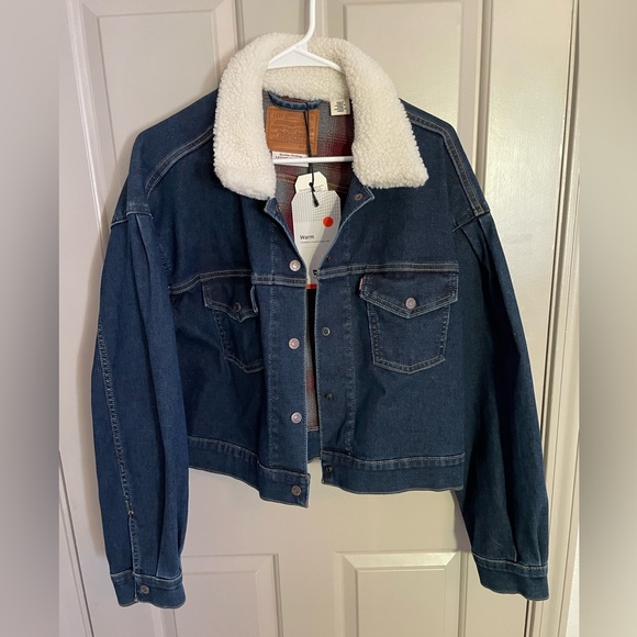 Levi's Women's Sherpa Ex-Boyfriend Trucker Denim Jacket Medium